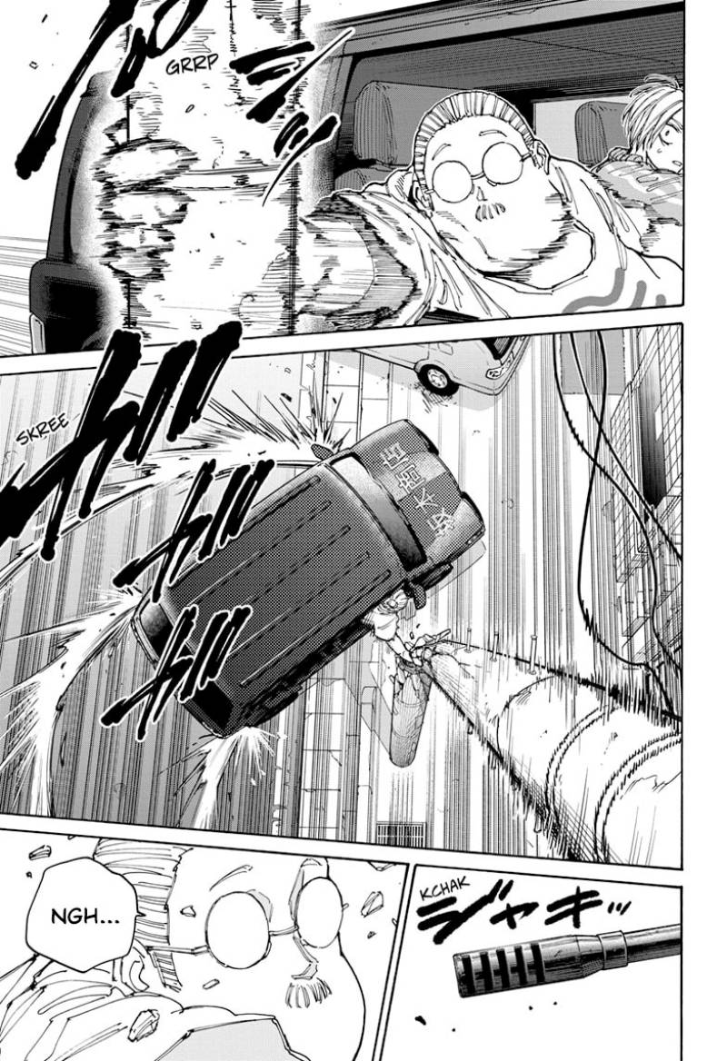 Sakamoto Days Chapter 135 - halaman 14