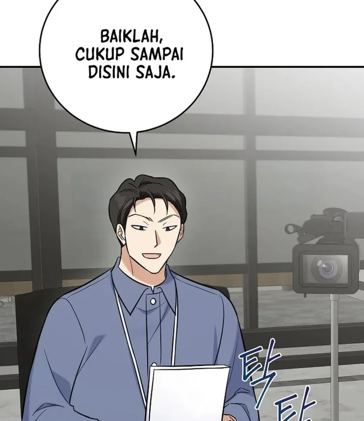 The Overly Competent Junior Employee Chapter 18 - halaman 44
