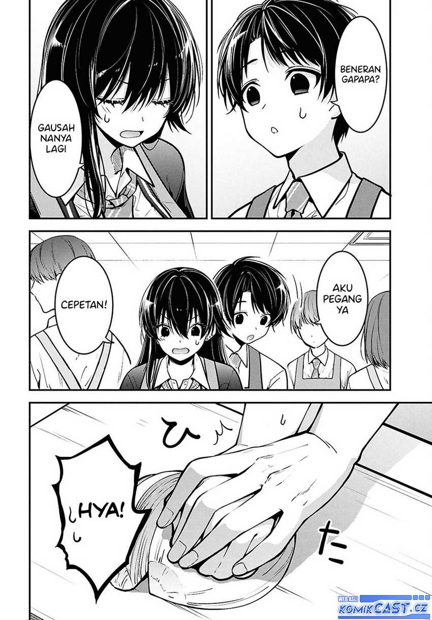 Tonari no Seki no Yankee Shimizu-san ga Kami o Kuroku Sometekita Chapter 2 - halaman 23